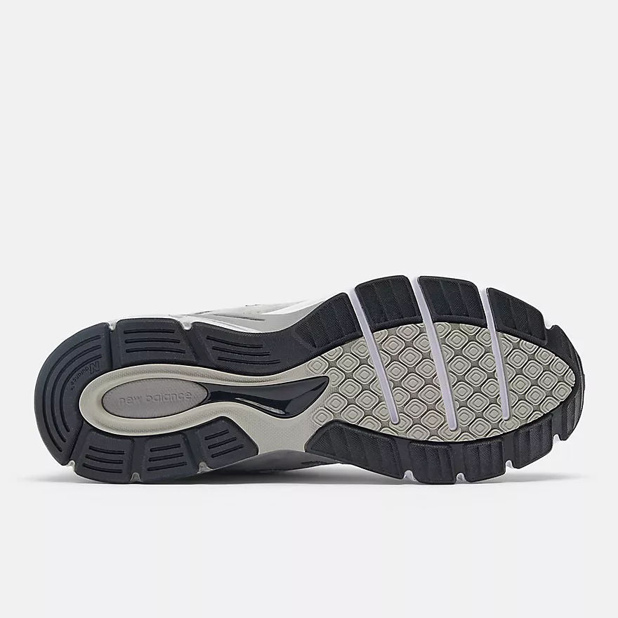 Unisex 990v4 Lifestyle Sneakers