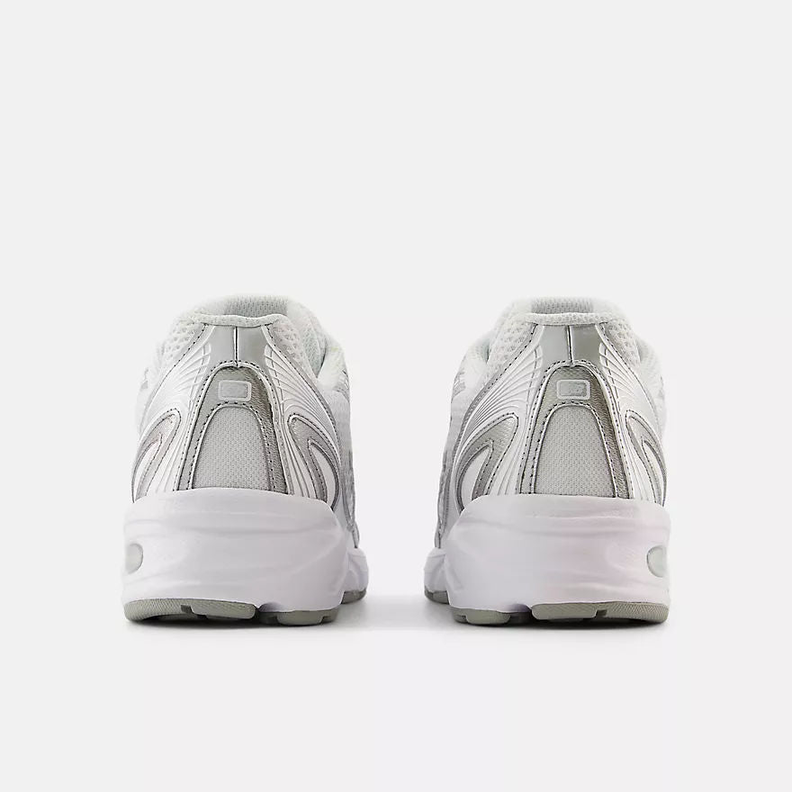 Unisex 740 Lifestyle Sneakers