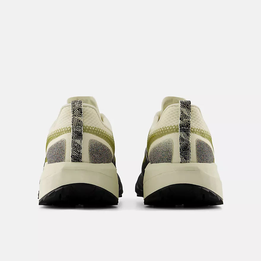 Men's FuelCell SuperComp Trail v2 Running Shoes