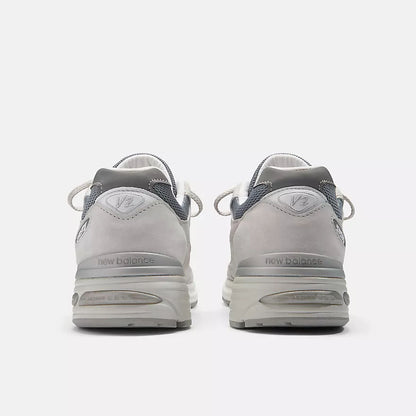 Unisex 991v2 Lifestyle Sneakers
