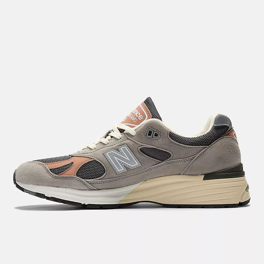 Unisex 991v2 Lifestyle Sneakers