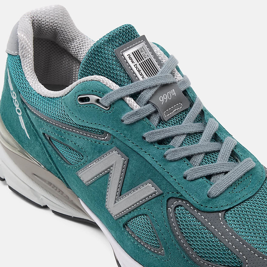 Unisex 990v4 Lifestyle Sneakers