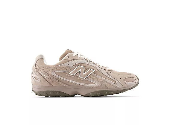 Unisex 204L Lifestyle Sneakers
