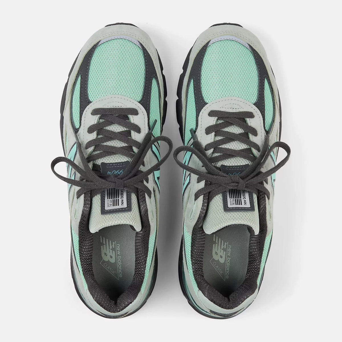 Unisex 990v4 Lifestyle Sneakers