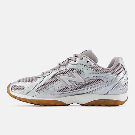 Unisex 204L Lifestyle Shoes