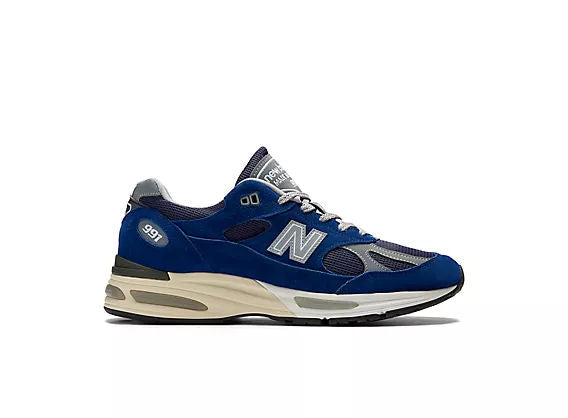 Unisex 991v2 Lifestyle Sneakers