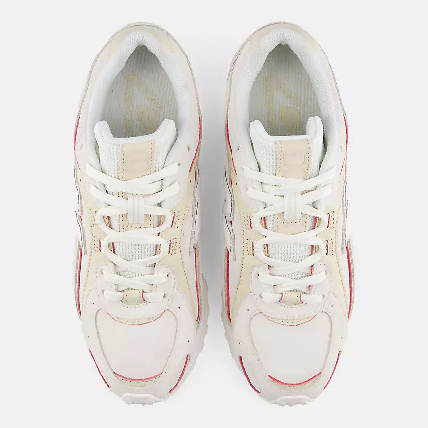 Unisex 204L Lifestyle Sneakers