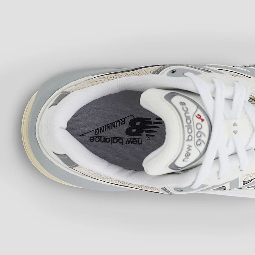 Unisex 990v6 Lifestyle Sneakers