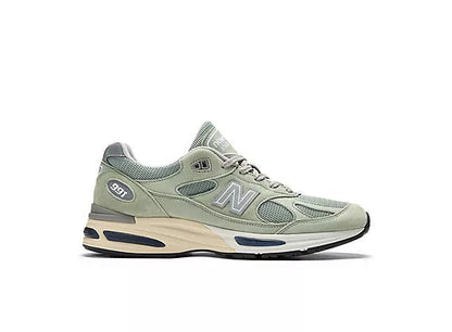Unisex Made in UK 991v2 Lifestyle Sneakers