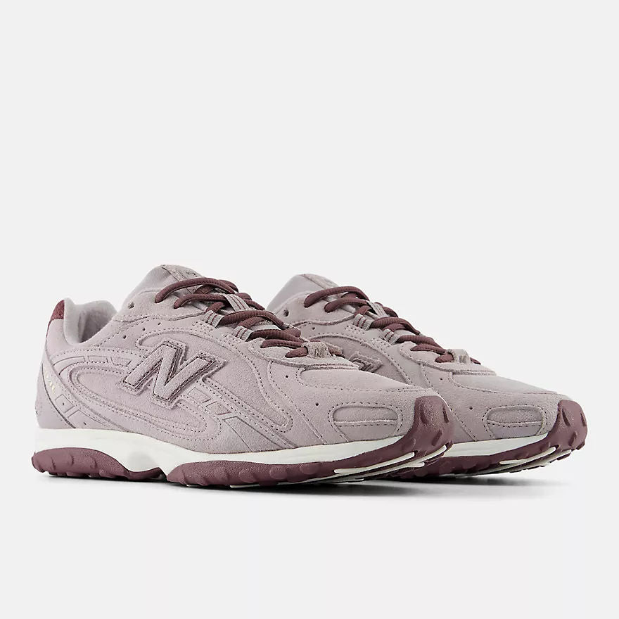Unisex 204L Lifestyle Sneakers