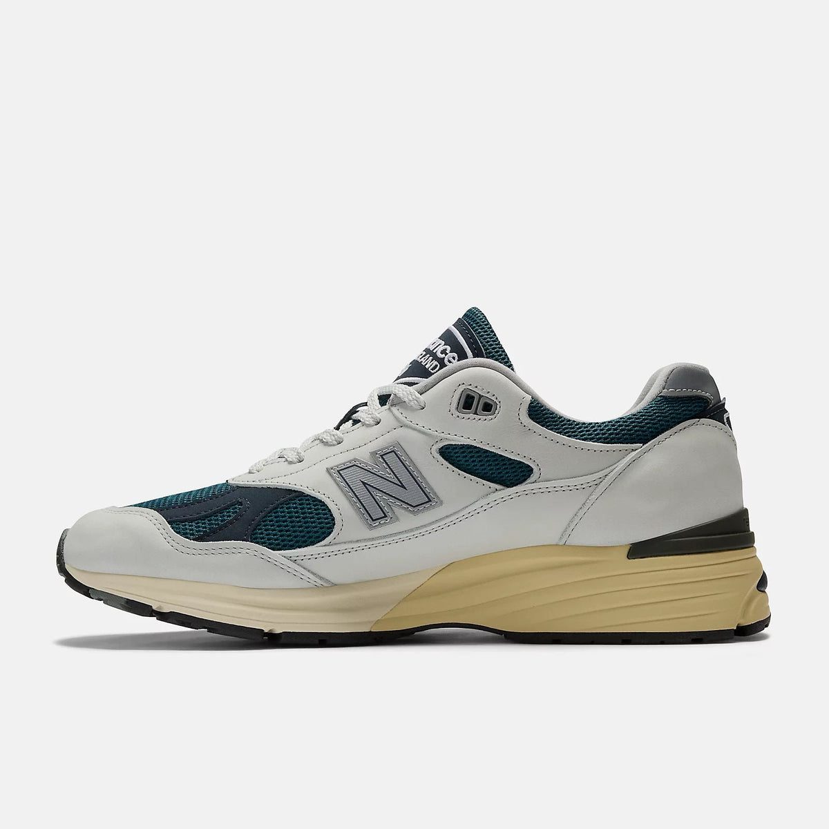 Unisex 991v2 Lifestyle Sneakers