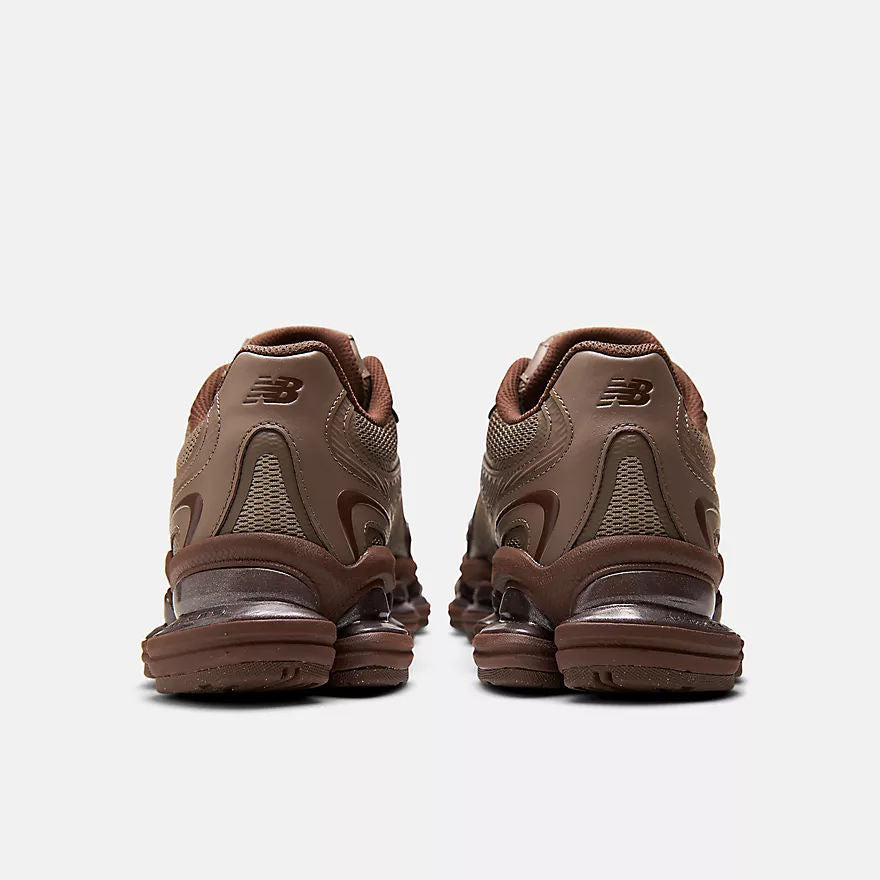 Unisex ABZORB 2000 Luxe Lifestyle Sneakers