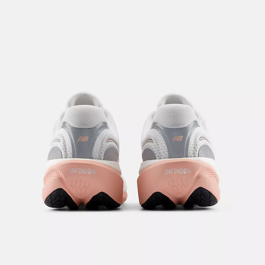 Women's 1080v15 Running Shoes
