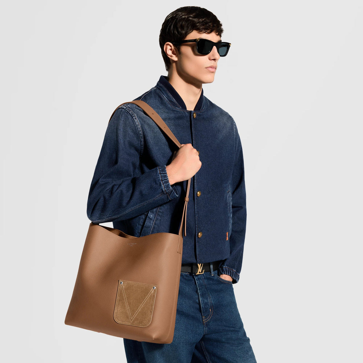Men's Verso Hobo LV Touch Calfskin Leather Tan